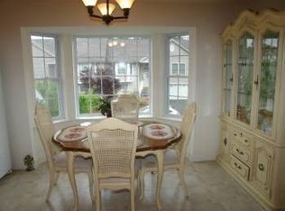 1 Maplevale Rd, East Kingston, NH 03827