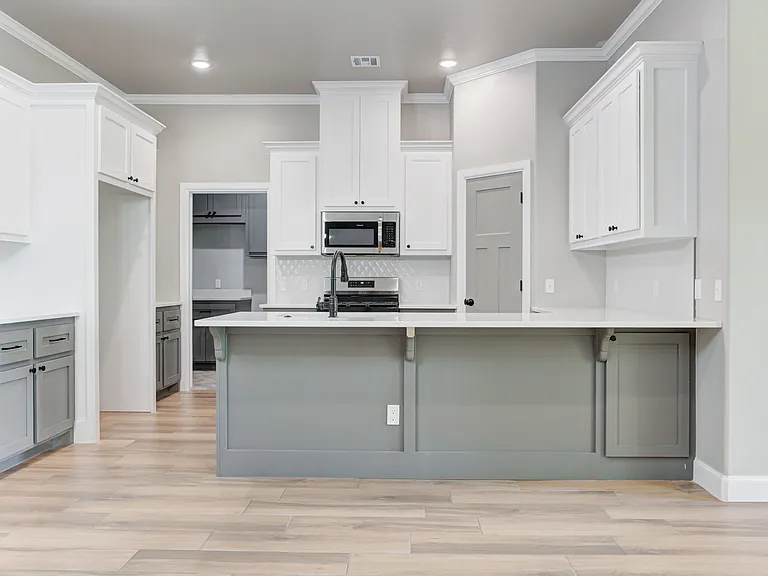 2728 Dunham Dr — Photo 18