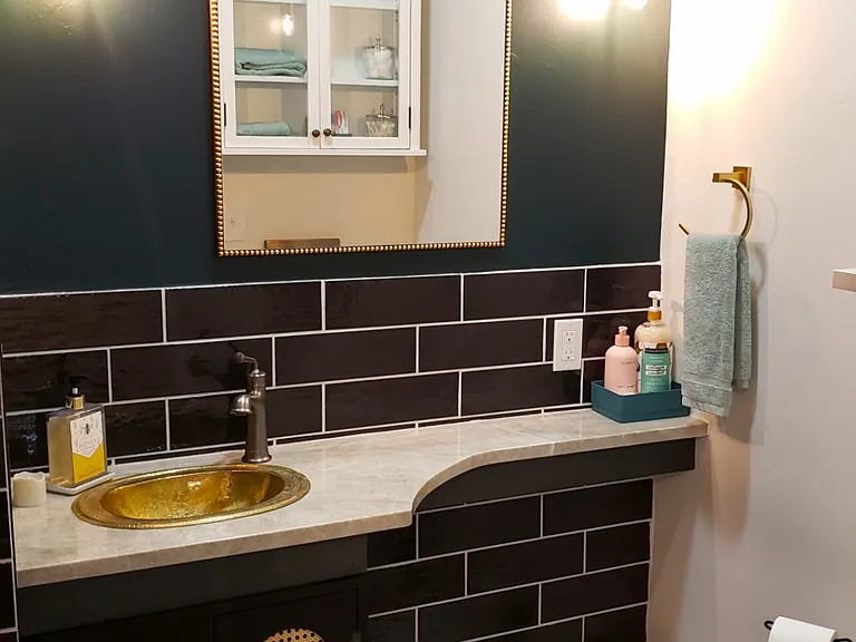 519 E Ashby Pl — Photo 17