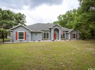 10 Ishie Ave, Bronson, FL 32621