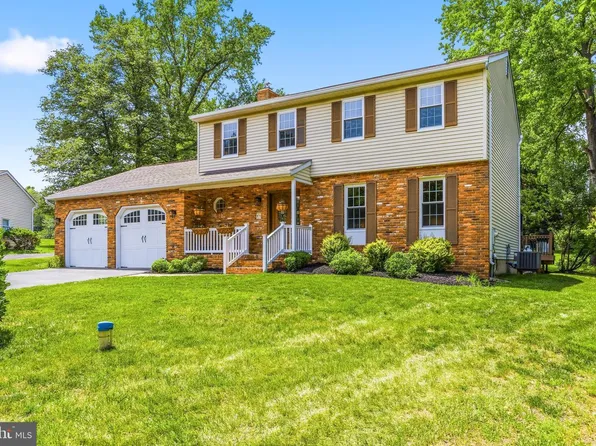 1528 Palm Ct, Pasadena, MD 21122