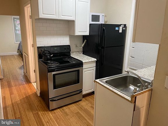 4th image of 2538 Cecil B Moore Ave #1