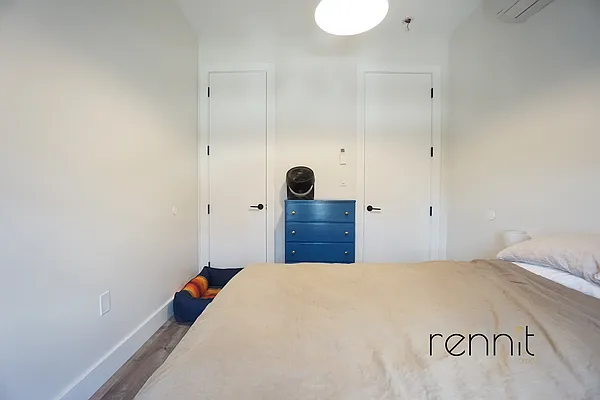 Rented by Rennit Inc. | media 21
