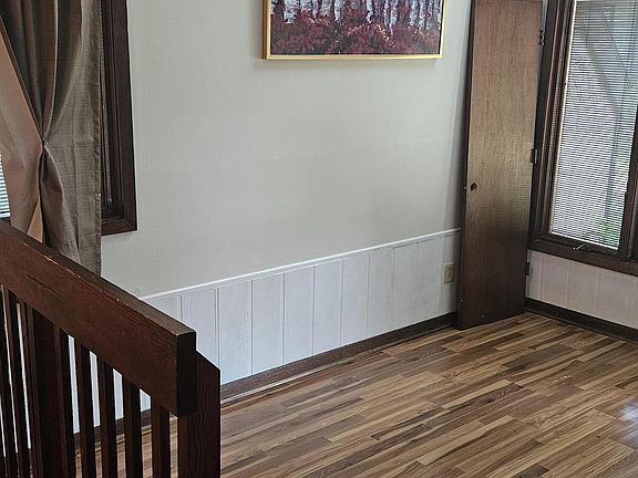 5th image of 115 Beechnut St APT E5