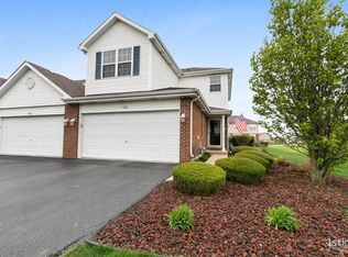 924 Foxwood Ct, New Lenox, IL 60451