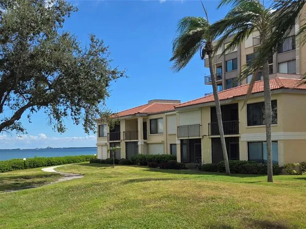 6104 Palma Del Mar Blvd S APT 205, Saint Petersburg, FL 33715