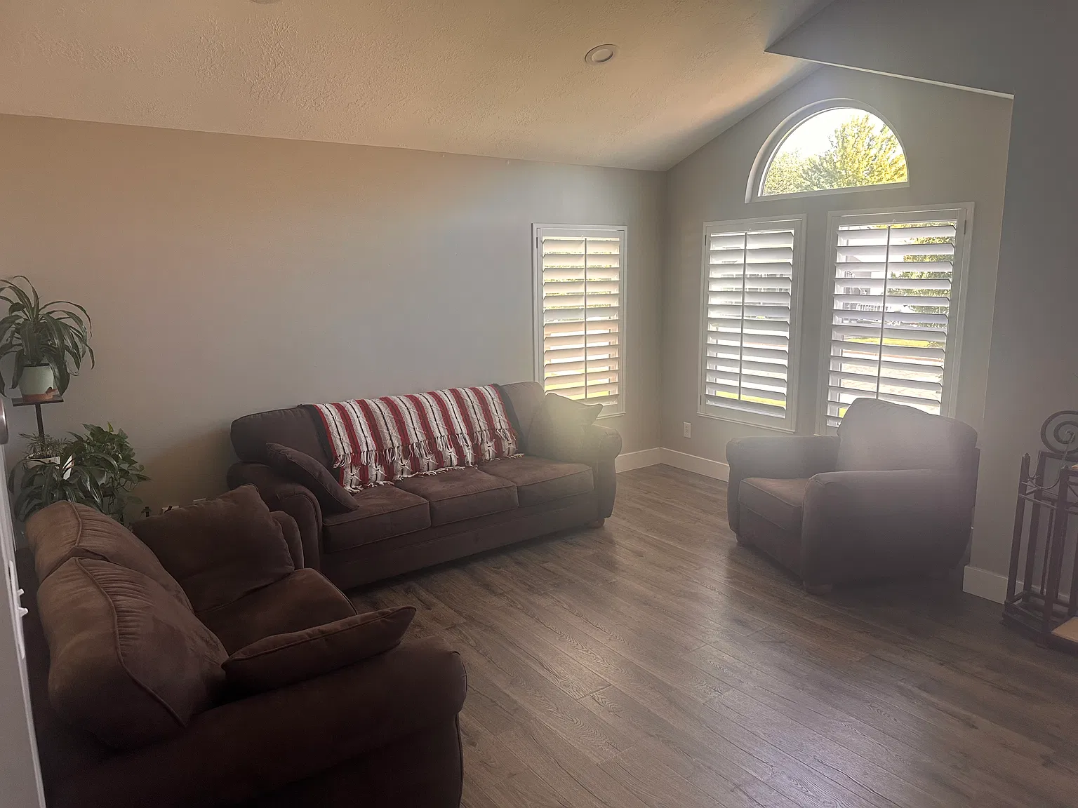 5 bed, 3.5 bath, 2915 sqft, $3,700 — Photo 4