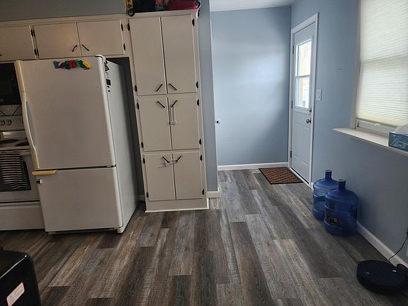 4th image of 311 Smith Dr