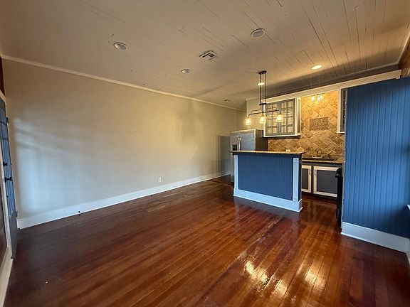 4th image of 426B General Mouton Ave