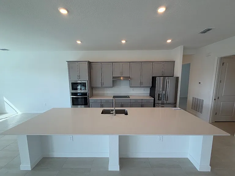 7760 Lakes Edge Ln — Photo 6