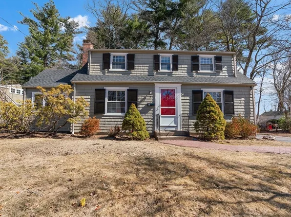 7 Eisenhower Ave, Natick, MA 01760