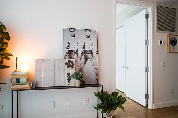 Rented by Compass | media 25