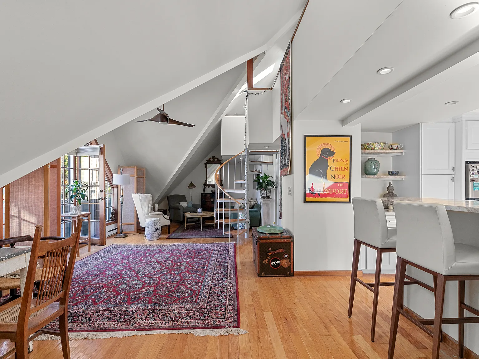 1 bed, 974 sqft, $2,800 — Photo 3
