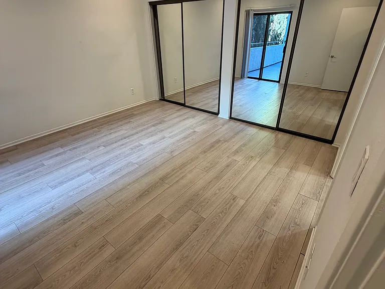 13112 Valleyheart Dr — Photo 19