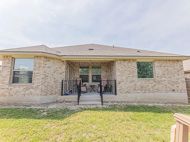 207 Christopher Dr — Photo 10