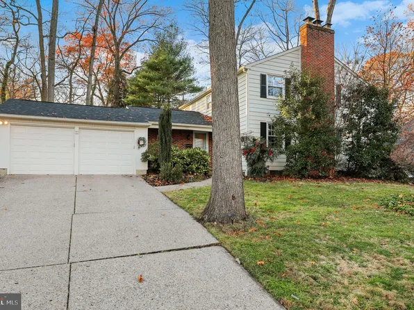 203 Heritage Rd, Cherry Hill, NJ 08034