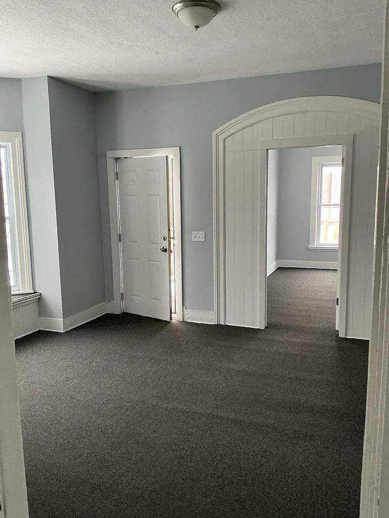 Unit Photo - 14405 Sylvia Ave
