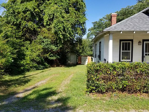 2nd image of 12 Strawberry Ln