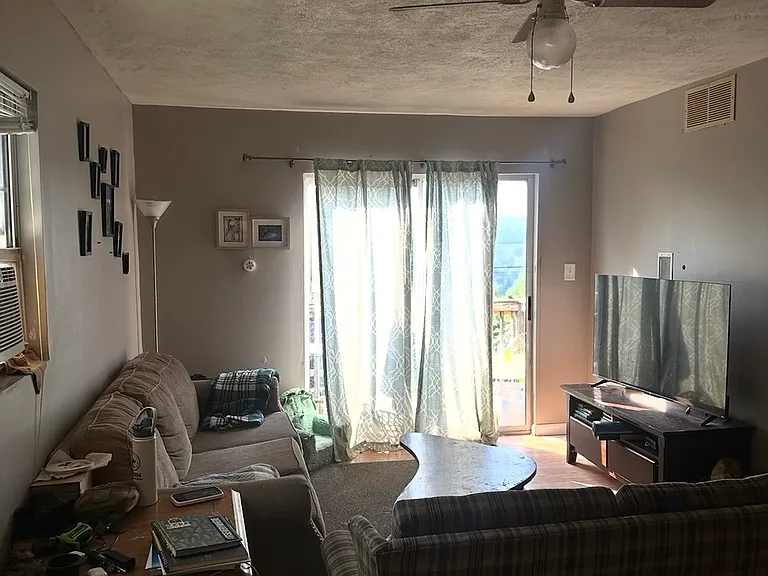 111 E End Ave — Photo 7