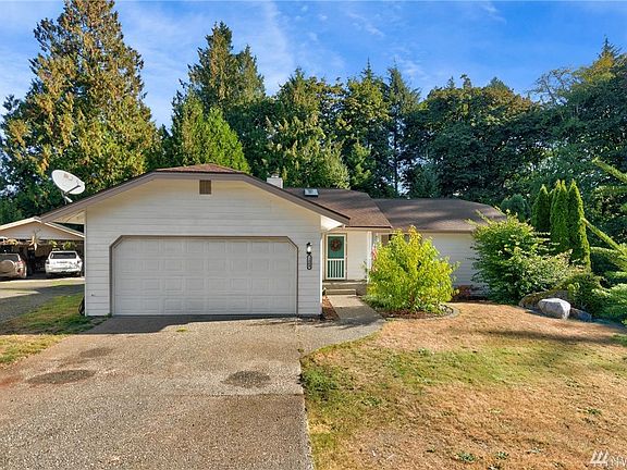 2nd image of 1089 NE Shadybrook Ct