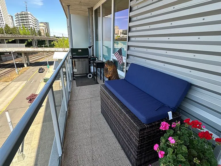 1515 Dock St #402 — Photo 21