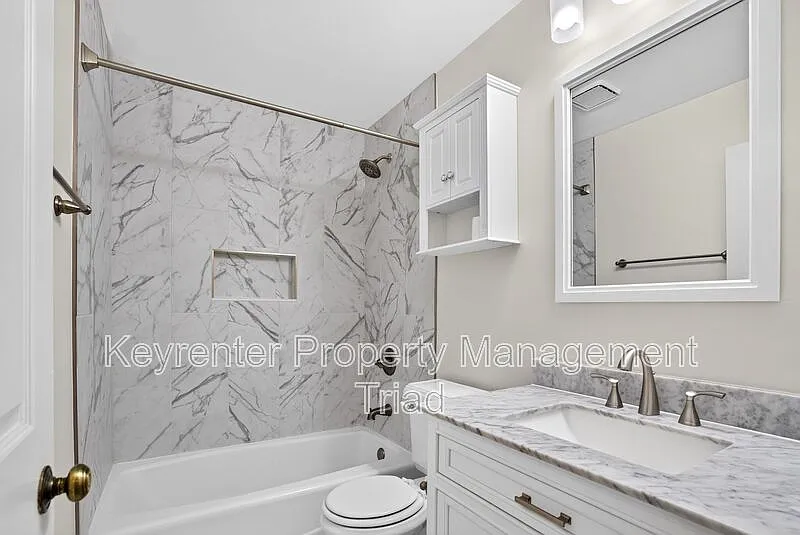 2 bed, 1.5 bath, 1082 sqft, $1,500 — Photo 4