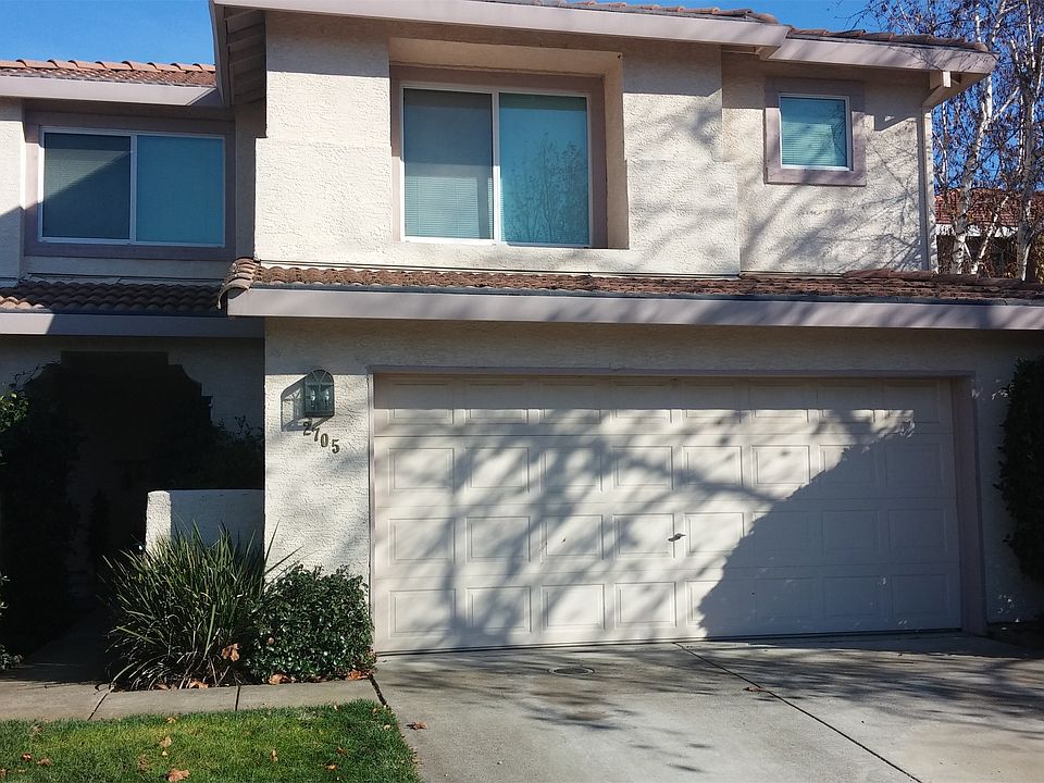 1st image of 2705 Catalina Dr