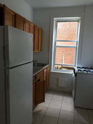 Rented by First Executive Realty Inc | media 6