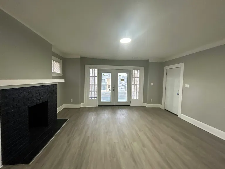 1933 Taylor St #2 — Photo 11