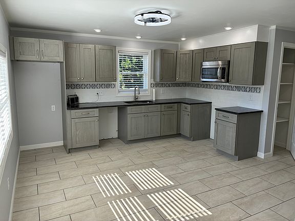 2nd image of 22 Babcock Rd #3