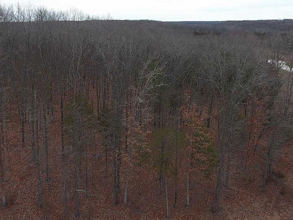 2nd image of 100 Deer Valley Ln
