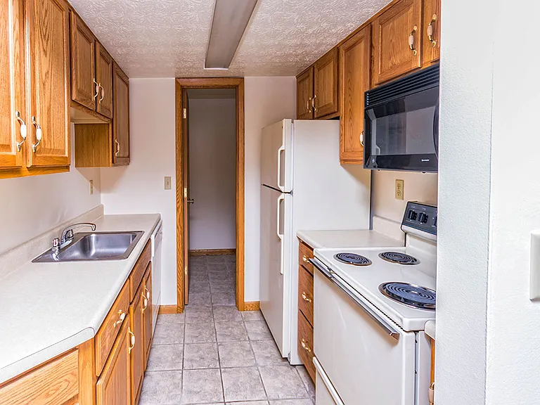 610 Young Rd — Photo 14