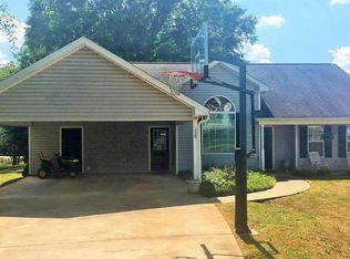 128 Summit Ln, Carnesville, GA 30521