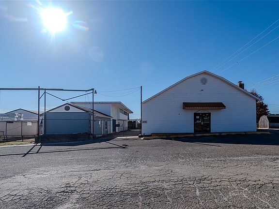 2nd image of 107 W 13th St Lot 1