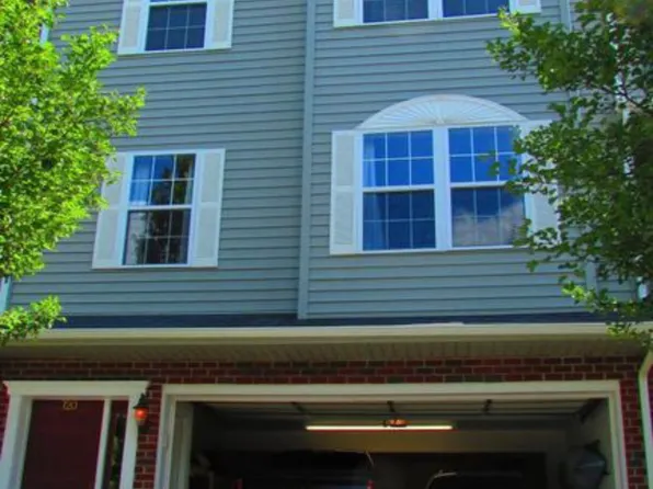 720 Oaktree Blvd, Christiansburg, VA 24073