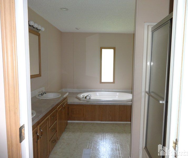 2nd image of 4255 Smokecreek Pkwy Lot 050D