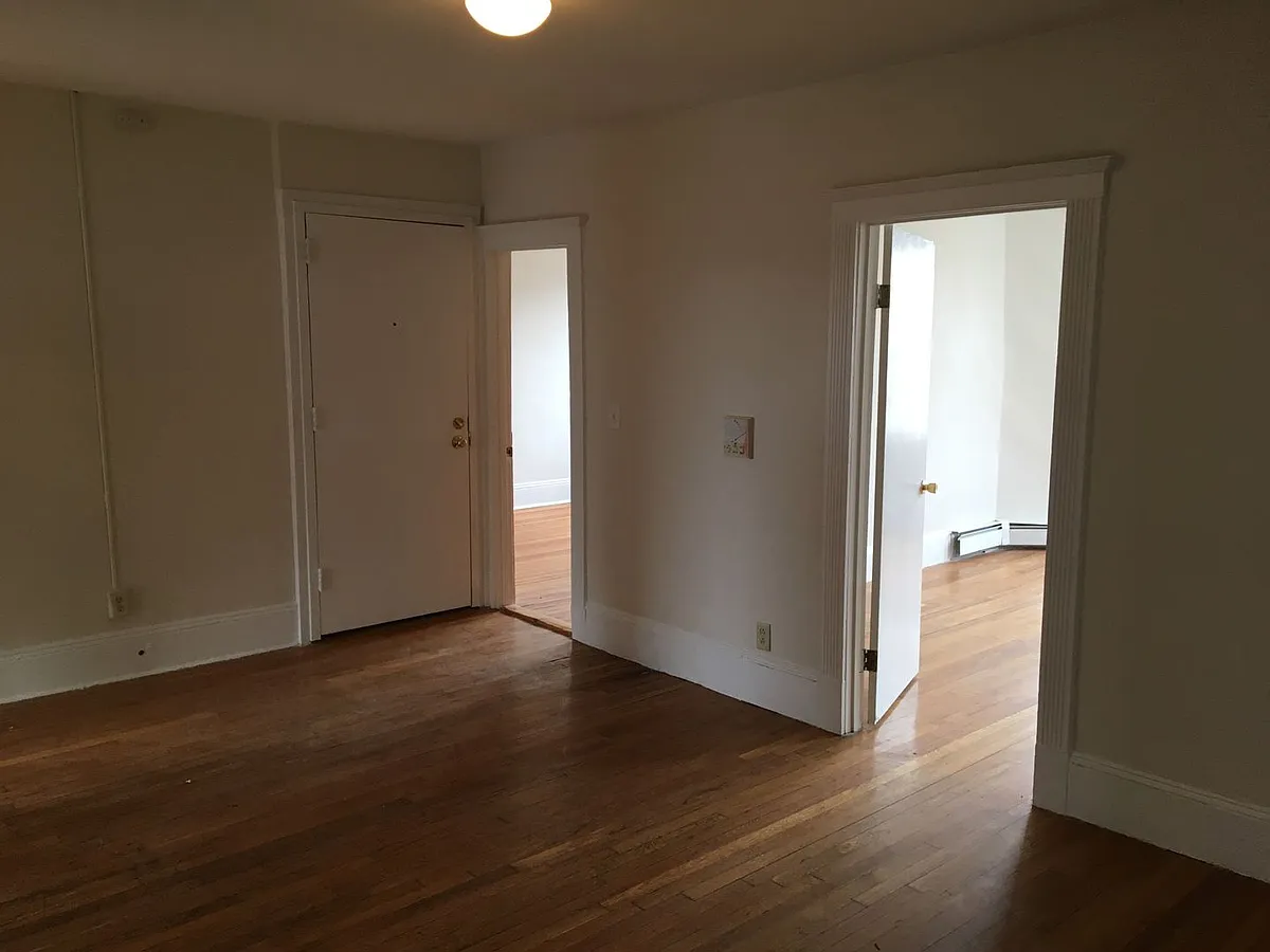 Building Photo - 1668 Commonwealth Ave #4D