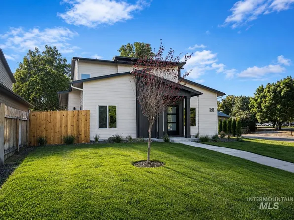 2610 & 2612 N Ash Park Ln, Boise, ID 83704