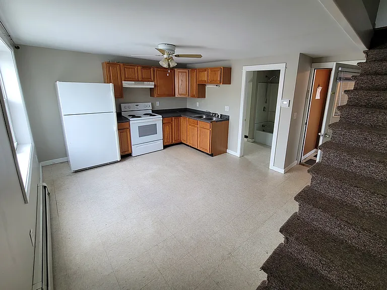 93 Market St #101 — Photo 1