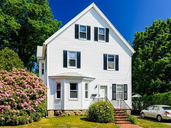5 Swain Pl, Wakefield, MA 01880