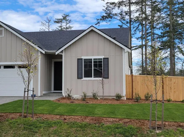 4476 Albatross St, Pt Townsend, WA 98368