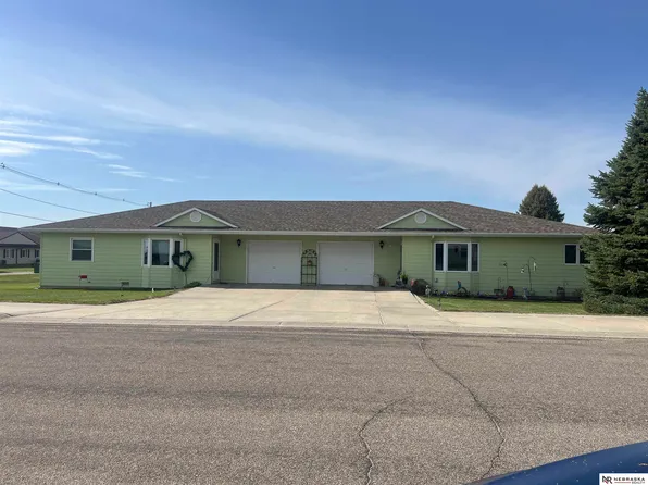 901 & 903 E 9th St, Valentine, NE 69201