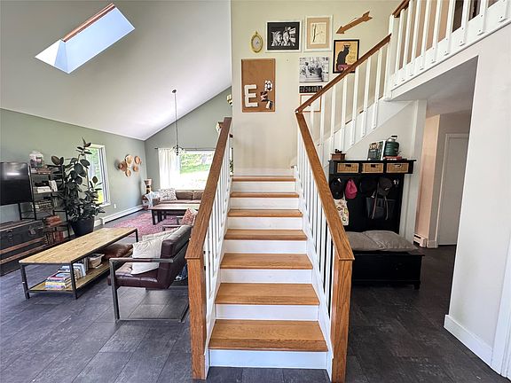 3rd image of 709 Rano Blvd