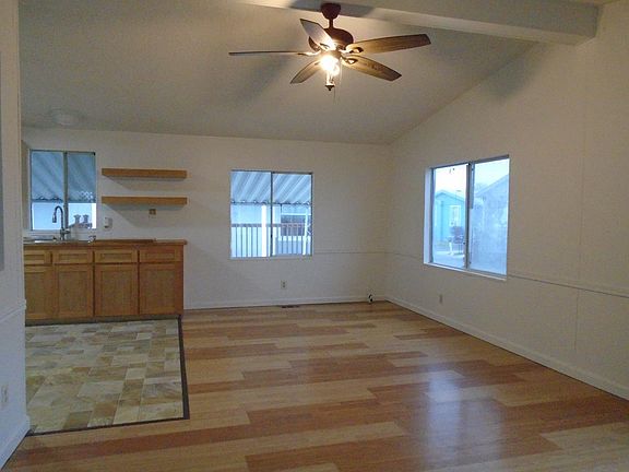 5th image of 860 E Grangeville Blvd Space 18