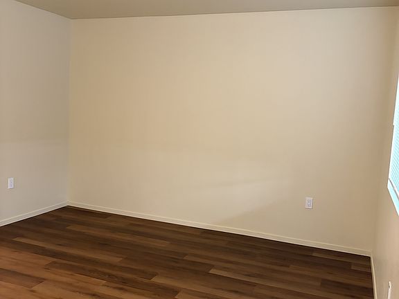 5th image of 747 W Fallbrook St #23