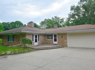 28795 Summit Dr, Novi, MI 48377