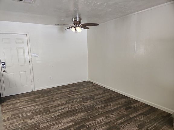 4th image of 2918 W Missouri Ave