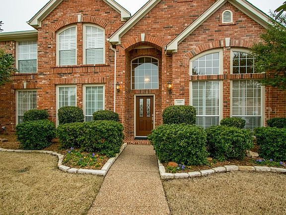 2nd image of 646 Graywood Ln