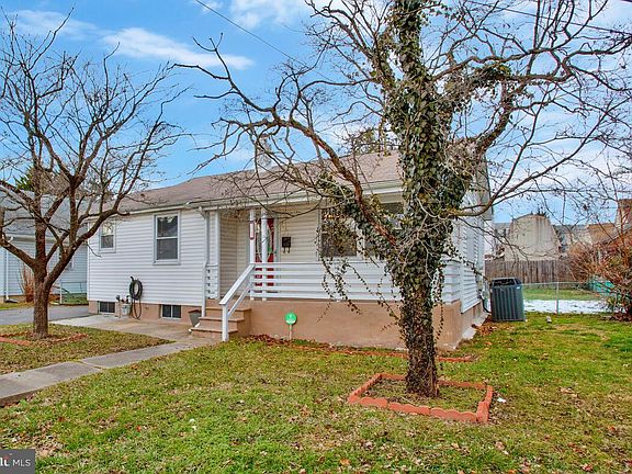 3rd image of 16 Eugenia Ave