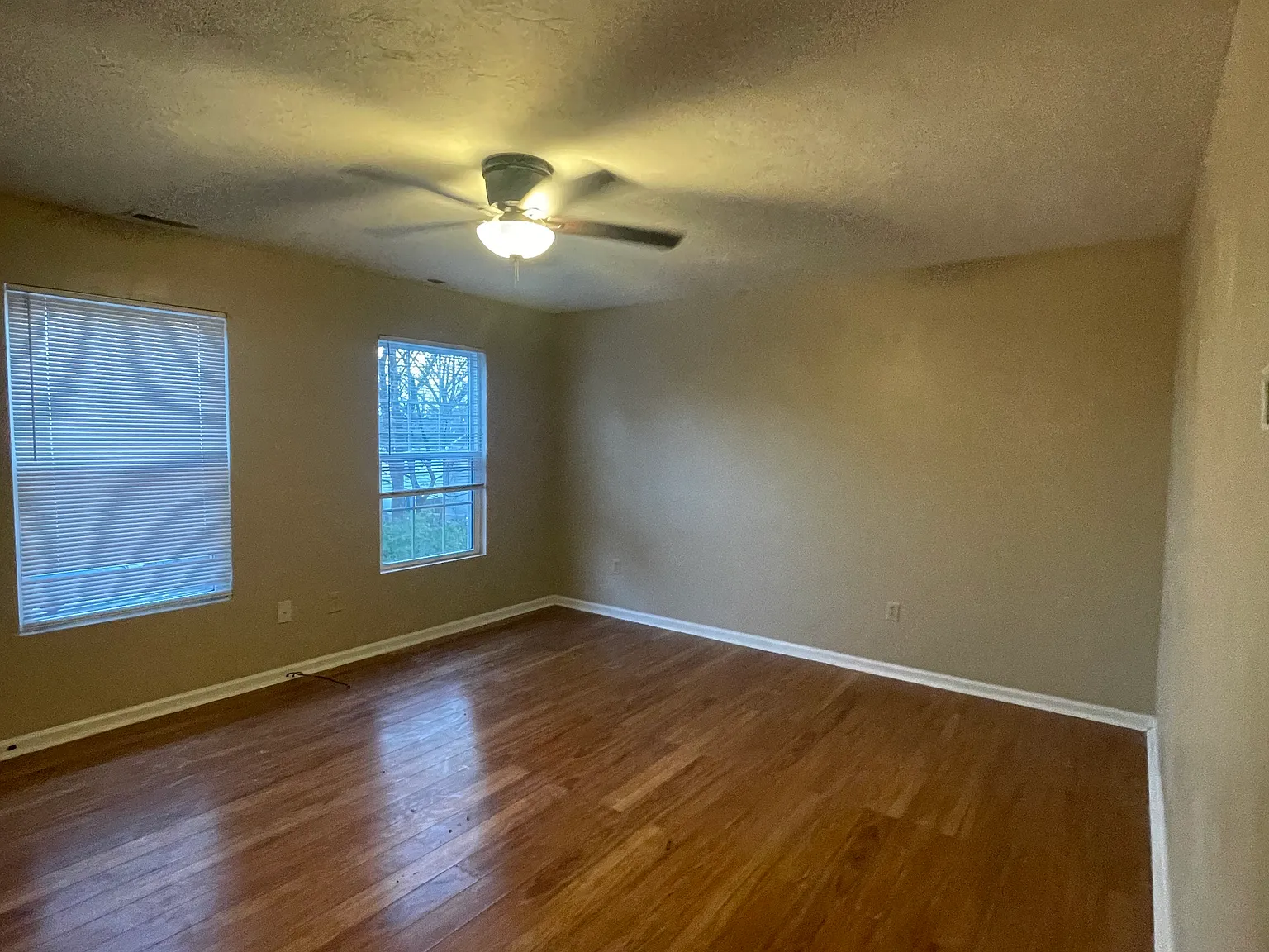 2 bed, 2.5 bath, $1,250 — Photo 4